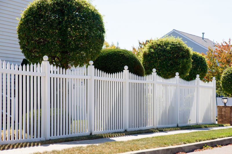 Vinyl Fence Replacement in South Houston, TX